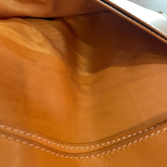 Authentic Gucci Canvas and Leather PRISTINE Wallet! - Picture 5 of 6